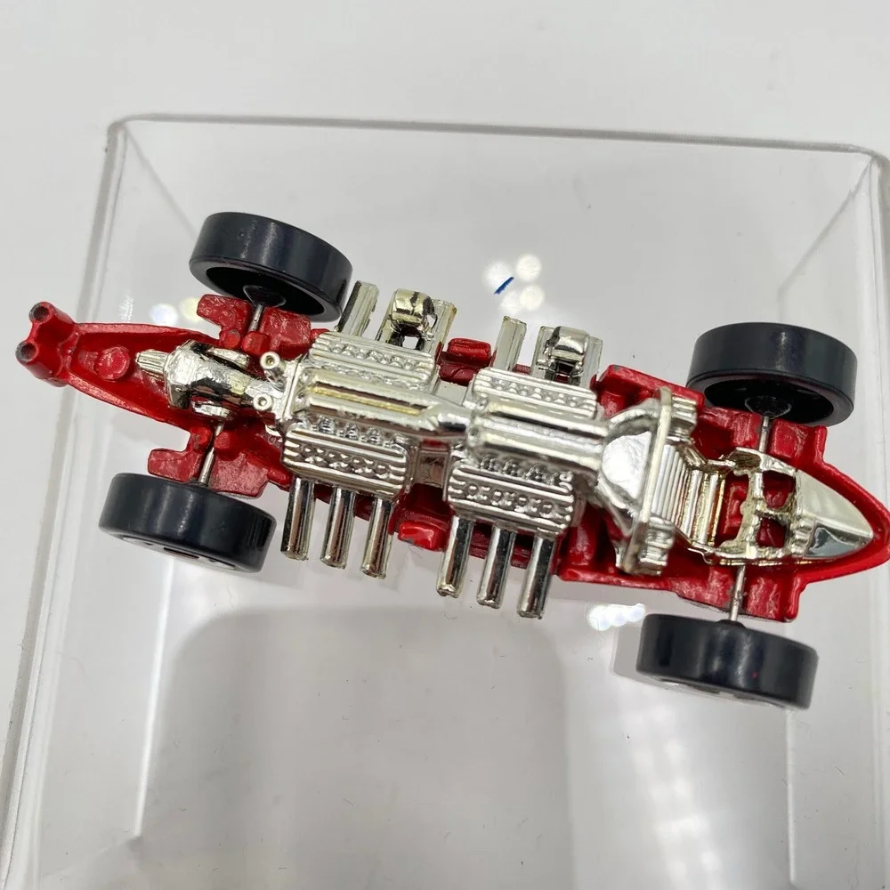 Hot Wheels Red Lakester Racing Car Twin Engine Diecast Red Chrome‎ 1997 Mattel